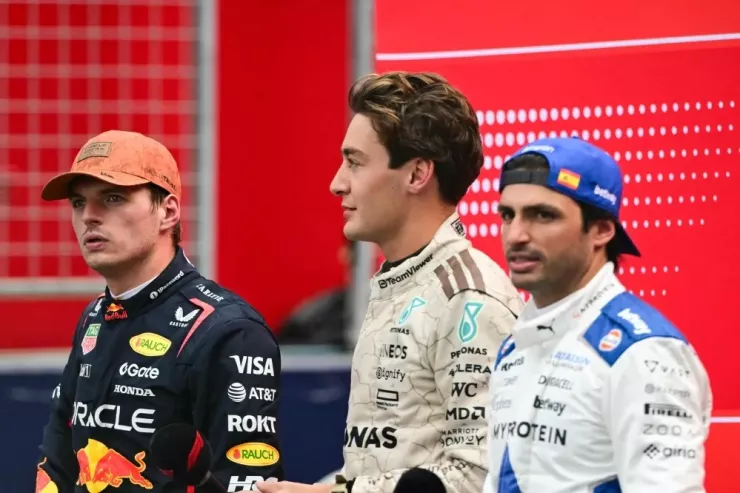 Max Verstappen (trái) là một trong các tay đua F1 bị rò rỉ thông tin cá nhân. Ảnh: AFP