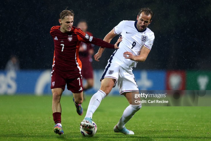 Harry Kane tiếp tục tỏa sáng với cú đúp