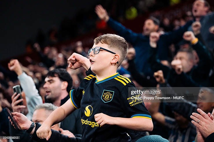 Chiến thắng quan trọng với các fan MU