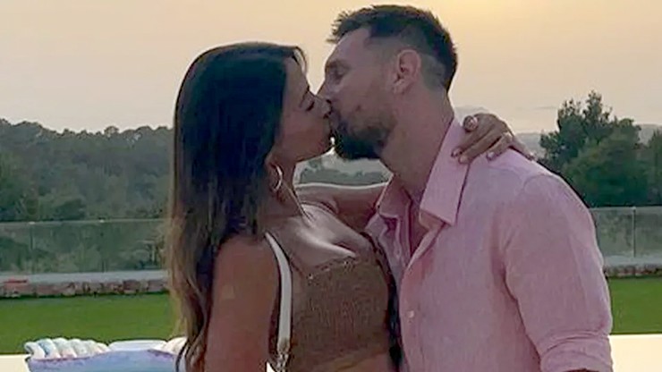 Lionel Messi và vợ Antonela đã mua biệt thự này với giá gần 10 triệu bảng Anh