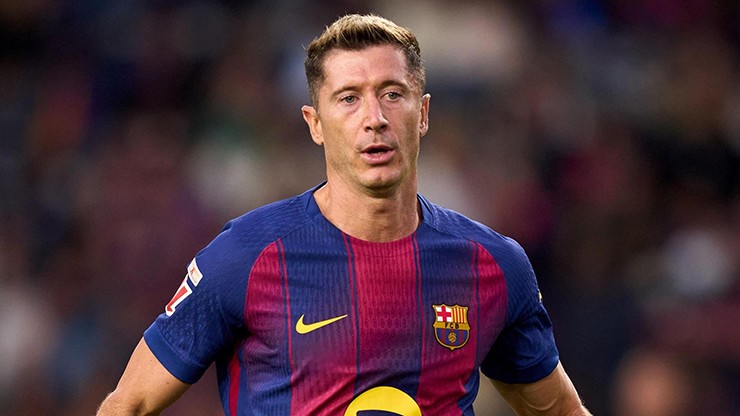 Vị thế của Lewandowski đã giảm sút đáng kể dưới thời HLV Hansi Flick