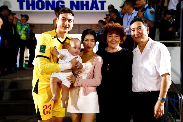 Thầy Kim nổi cáu vì cơ hội bị bỏ lỡ, ĐT Việt Nam nhận thưởng "nóng" 800 triệu đồng - 11