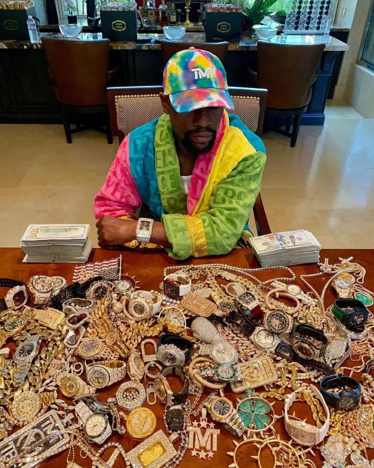 Mayweather có bộ sưu tập đồng hồ đắt tiền và hiếm có