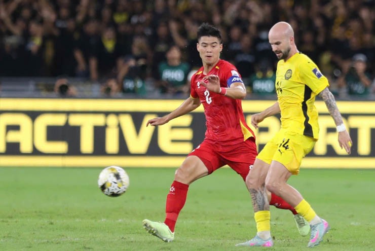 Nín thở FIFA phạt Malaysia vụ nhập tịch chui 7 cầu thủ, ĐT Việt Nam chờ tin vui - 1