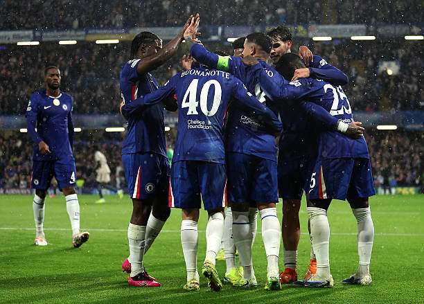 Chelsea xoay vòng đội hình nhưng vẫn đá tưng bừng ngay từ hiệp 1