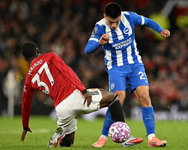 Mainoo, một trong những dự bị của MU trước Brighton, chơi không đạt yêu cầu sau khi vào sân