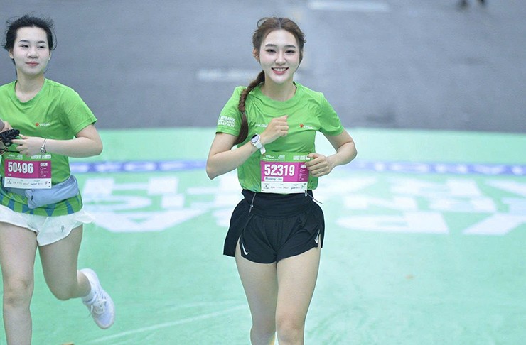 Người đẹp Phương Linh nổi bật với vòng ba 98cm, Vy Phan lọt top 3 giải chạy ở Hà Nội - 3