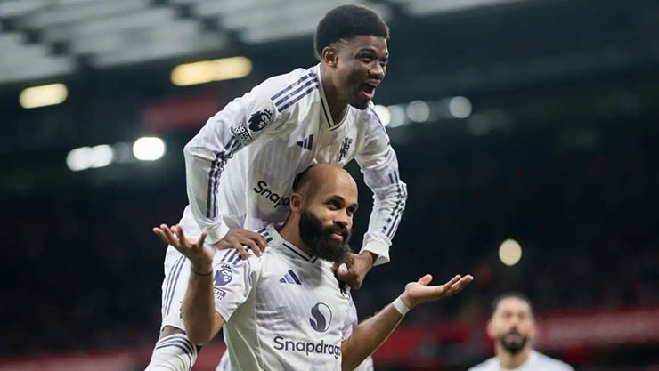 Diallo và Mbeumo phối hợp ăn ý