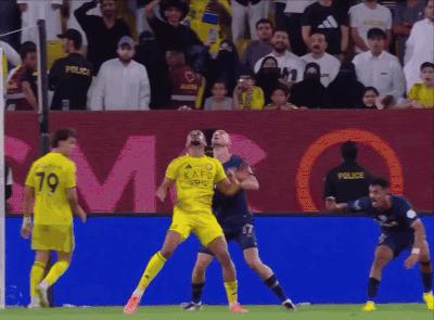 Cristiano Ronaldo anh 1