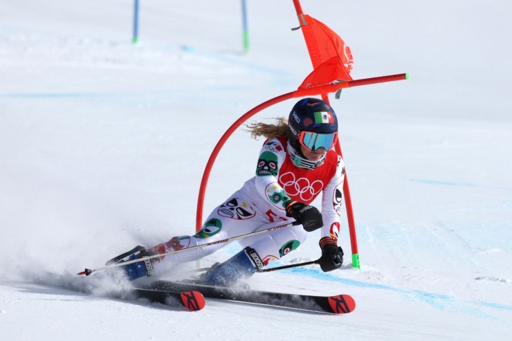 Sarah Schleper từng vô địch thế giới nội dung trượt tuyết luồn cọc (slalom)