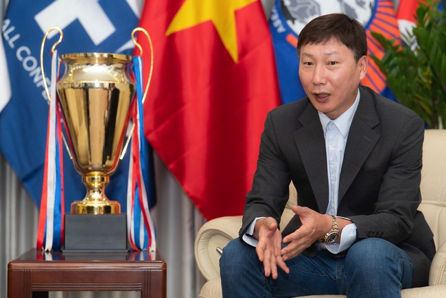 Những “cánh tay nối dài” của HLV Kim Sang-sik - 3