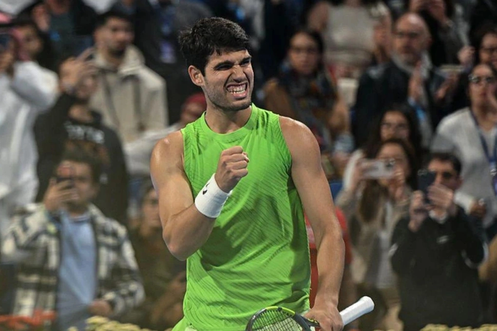 Alcaraz đang thi đấu tại Qatar Open