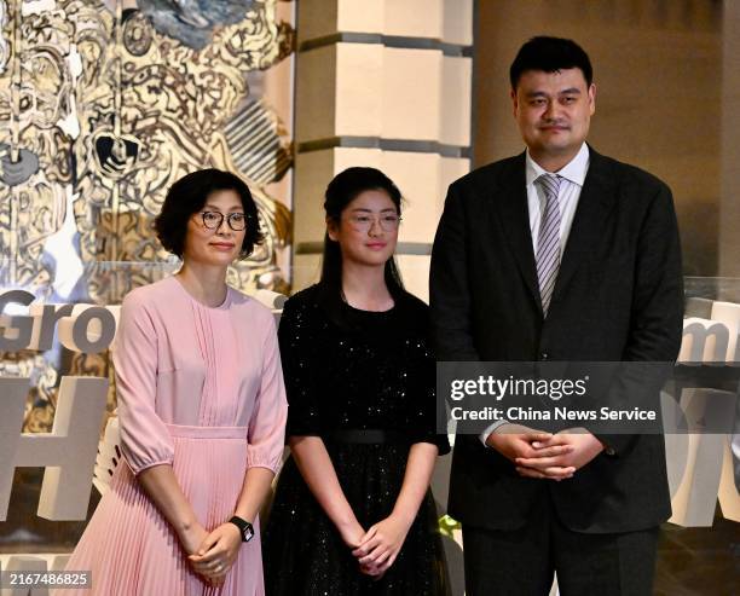 Yao Ming và vợ chỉ sinh 1 cô con gái tên là Yao Qinlei, hiện bước sang tuổi 16