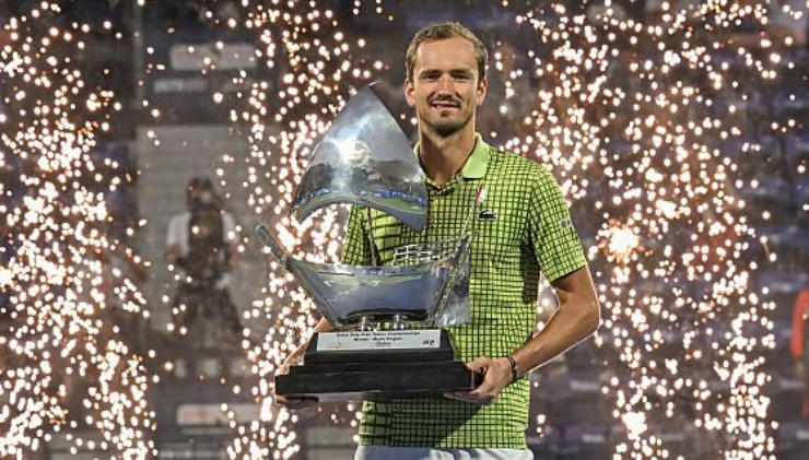 Medvedev vô địch&nbsp;Dubai Duty Free Tennis Championships mà không phải thi đấu chung kết